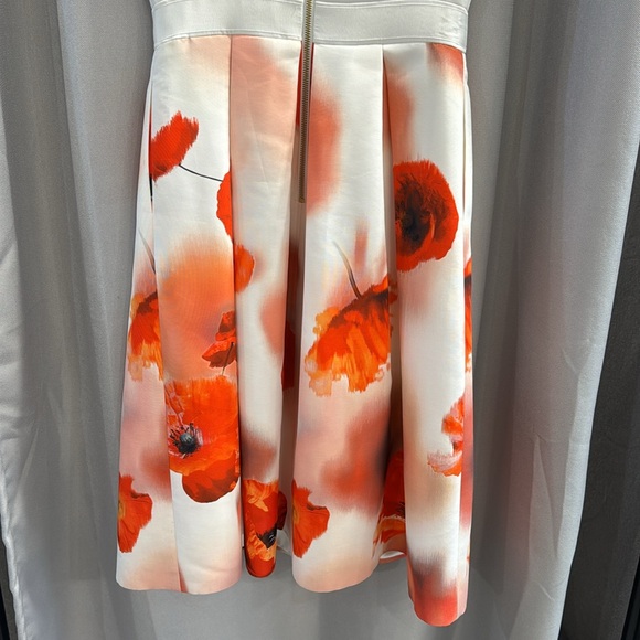 Ted Baker - Picture 4 of 4